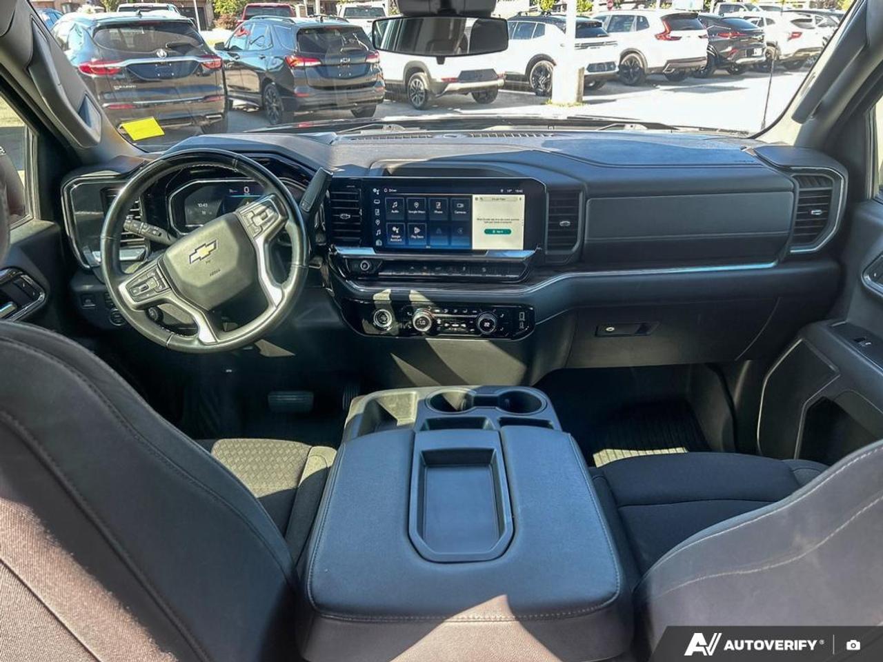 2024 Chevrolet Silverado 1500 LT Z71 OFF-ROAD PKG | HEATED STEERING WHEEL | HEATED Photo