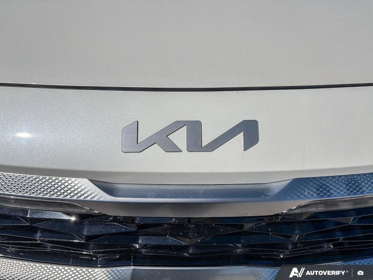 2022 Kia Seltos SX Turbo w/Black Interior FULLY LOADED | TURBO POWER & EFFICIENCY Photo