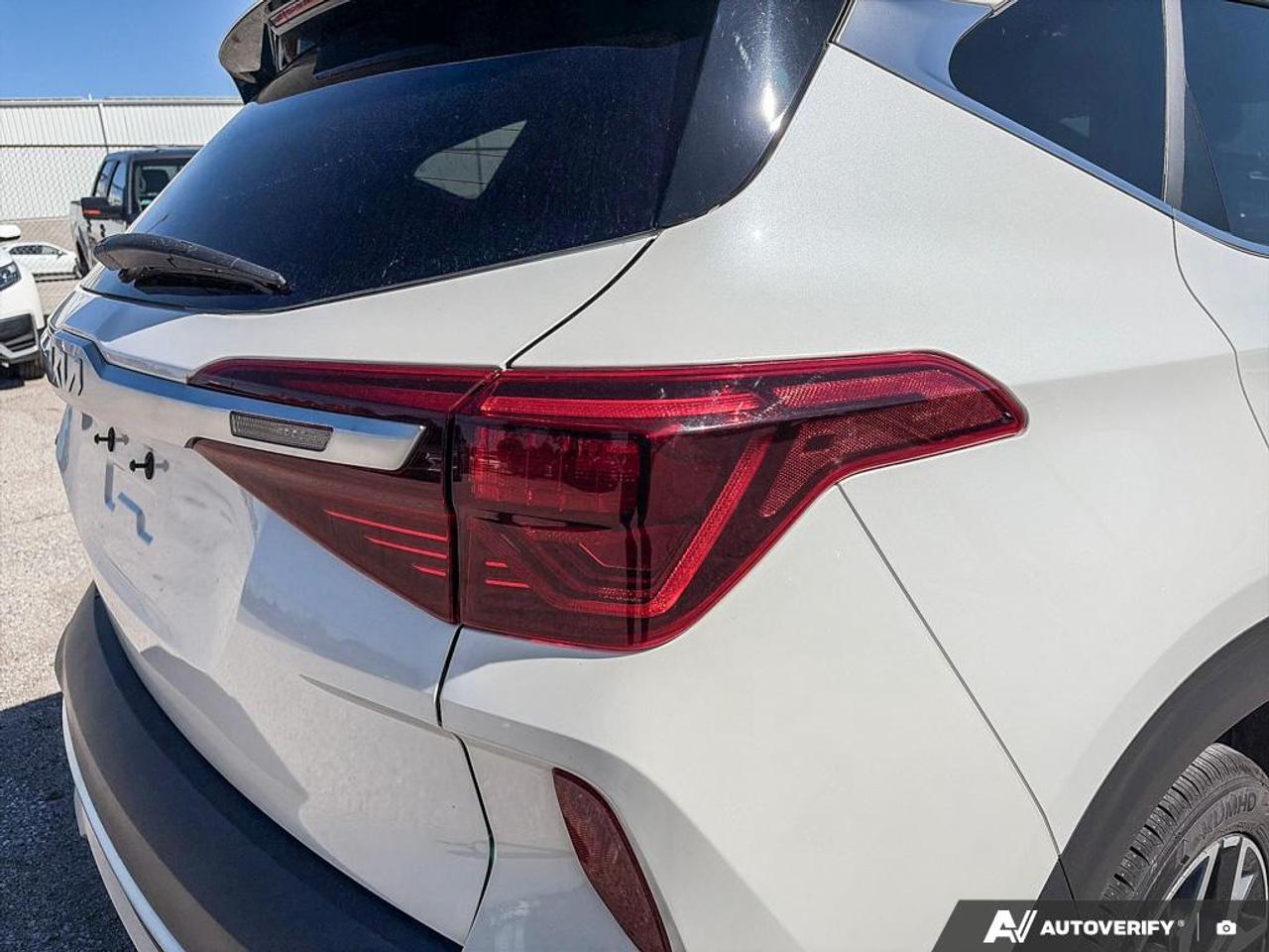 2022 Kia Seltos SX Turbo w/Black Interior FULLY LOADED | TURBO POWER & EFFICIENCY Photo