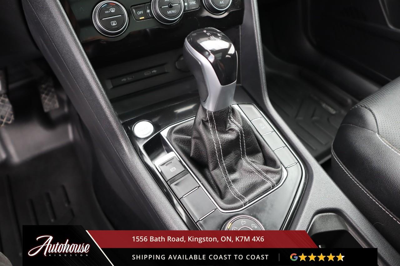 2022 Volkswagen Taos Highline PANO SUNROOF - NAVIGATION Photo