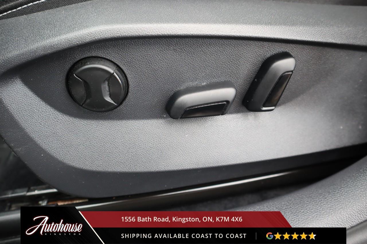 2022 Volkswagen Taos Highline PANO SUNROOF - NAVIGATION Photo