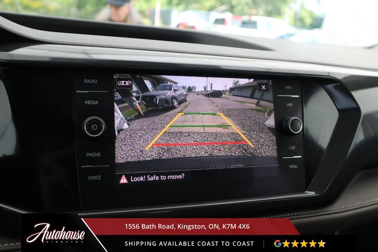 2022 Volkswagen Taos Highline PANO SUNROOF - NAVIGATION Photo