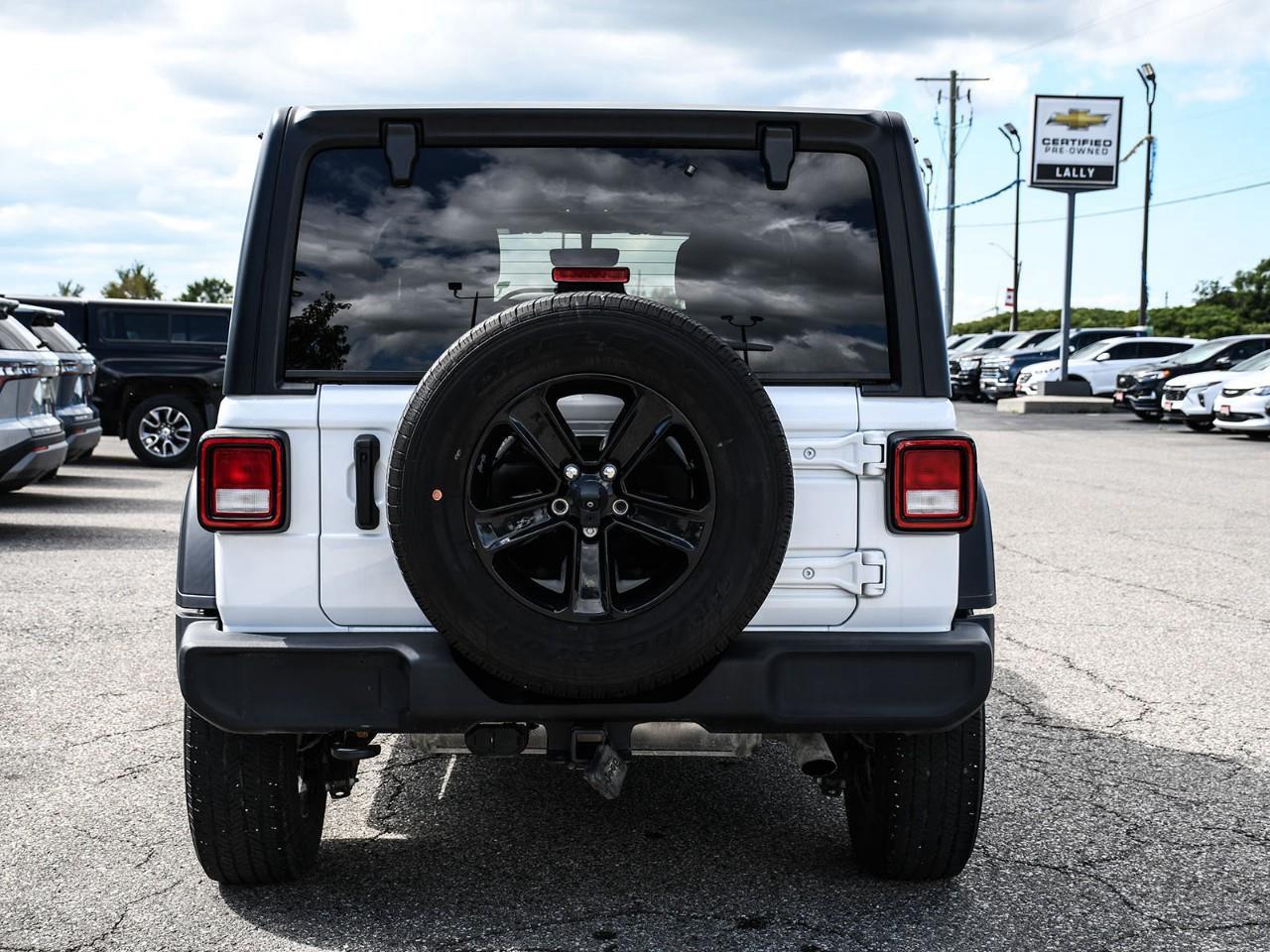 2023 Jeep Wrangler SPORT Photo