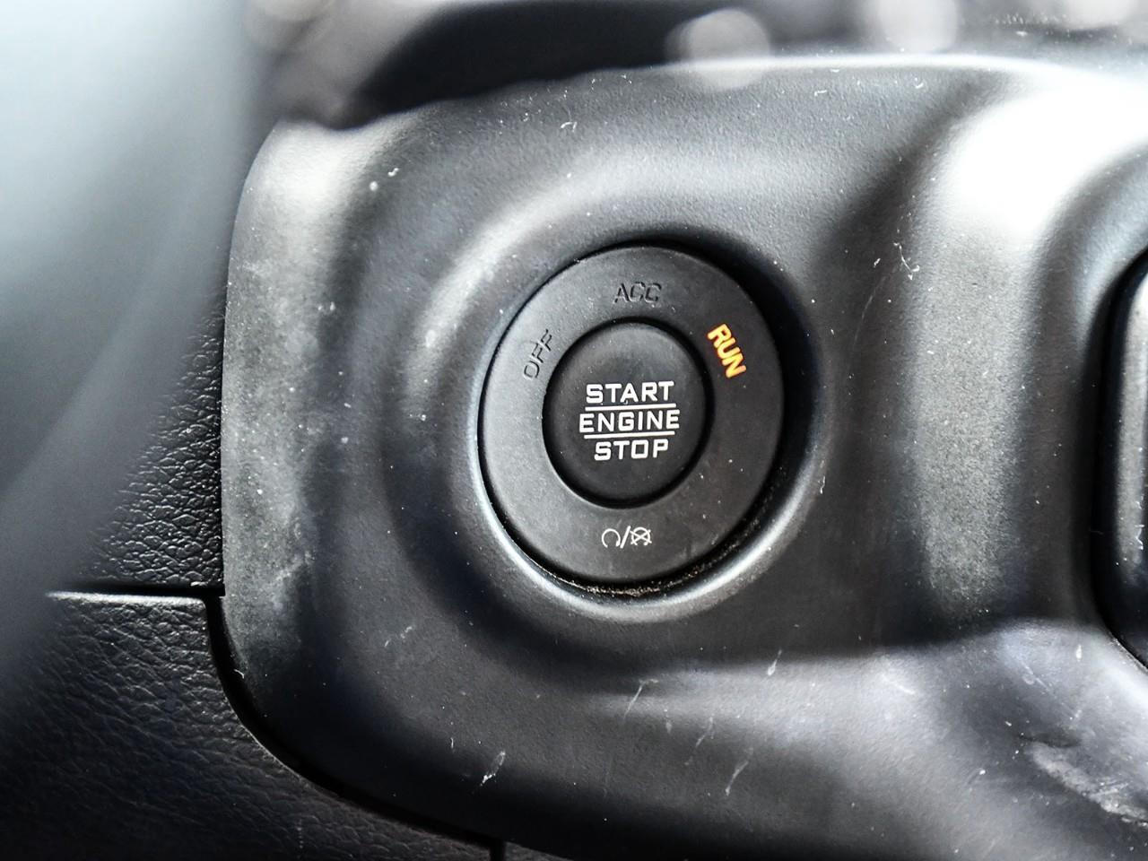 2023 Jeep Wrangler SPORT Photo