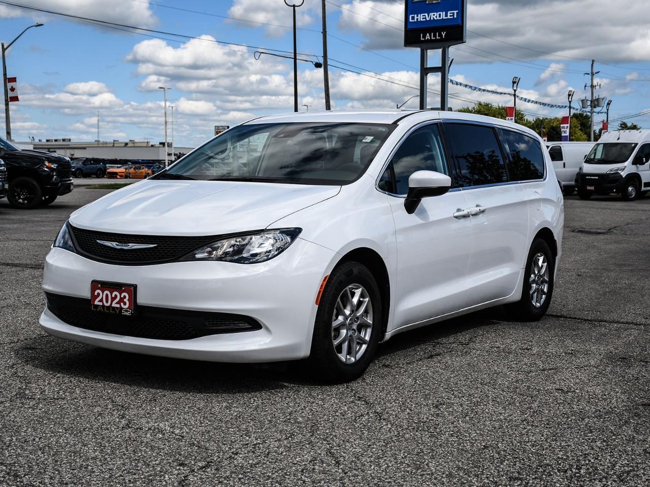 2023 Dodge Grand Caravan SXT Photo