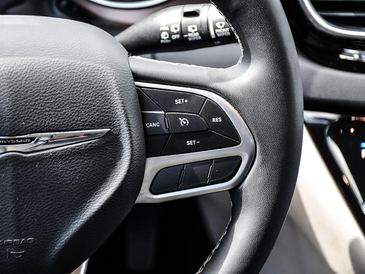 2023 Dodge Grand Caravan SXT Photo