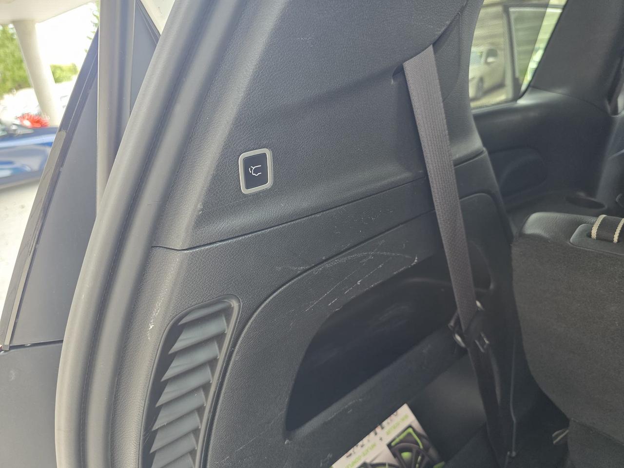 2022 Chrysler Pacifica Touring L Photo