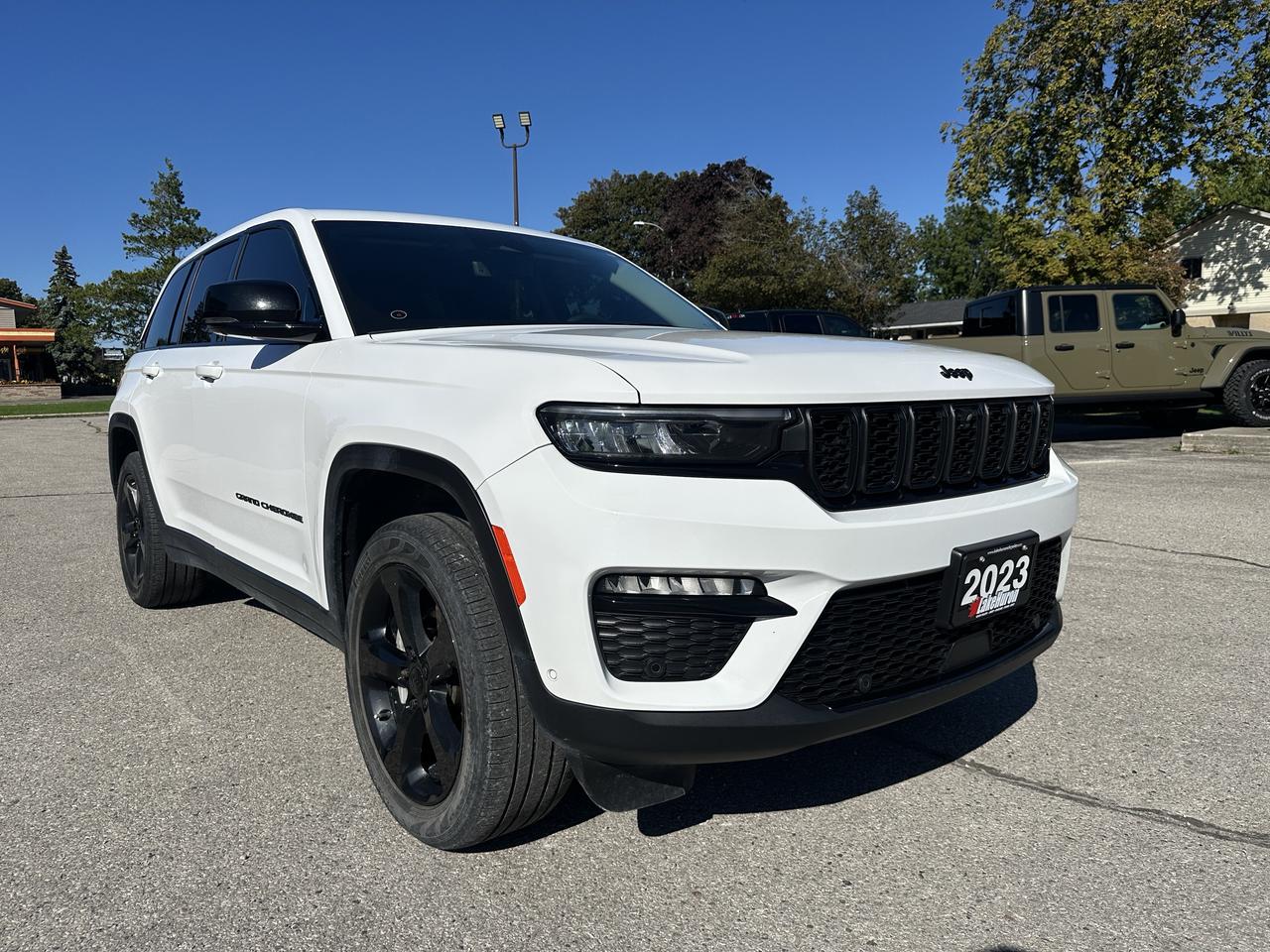 2023 Jeep Grand Cherokee Limited Photo0