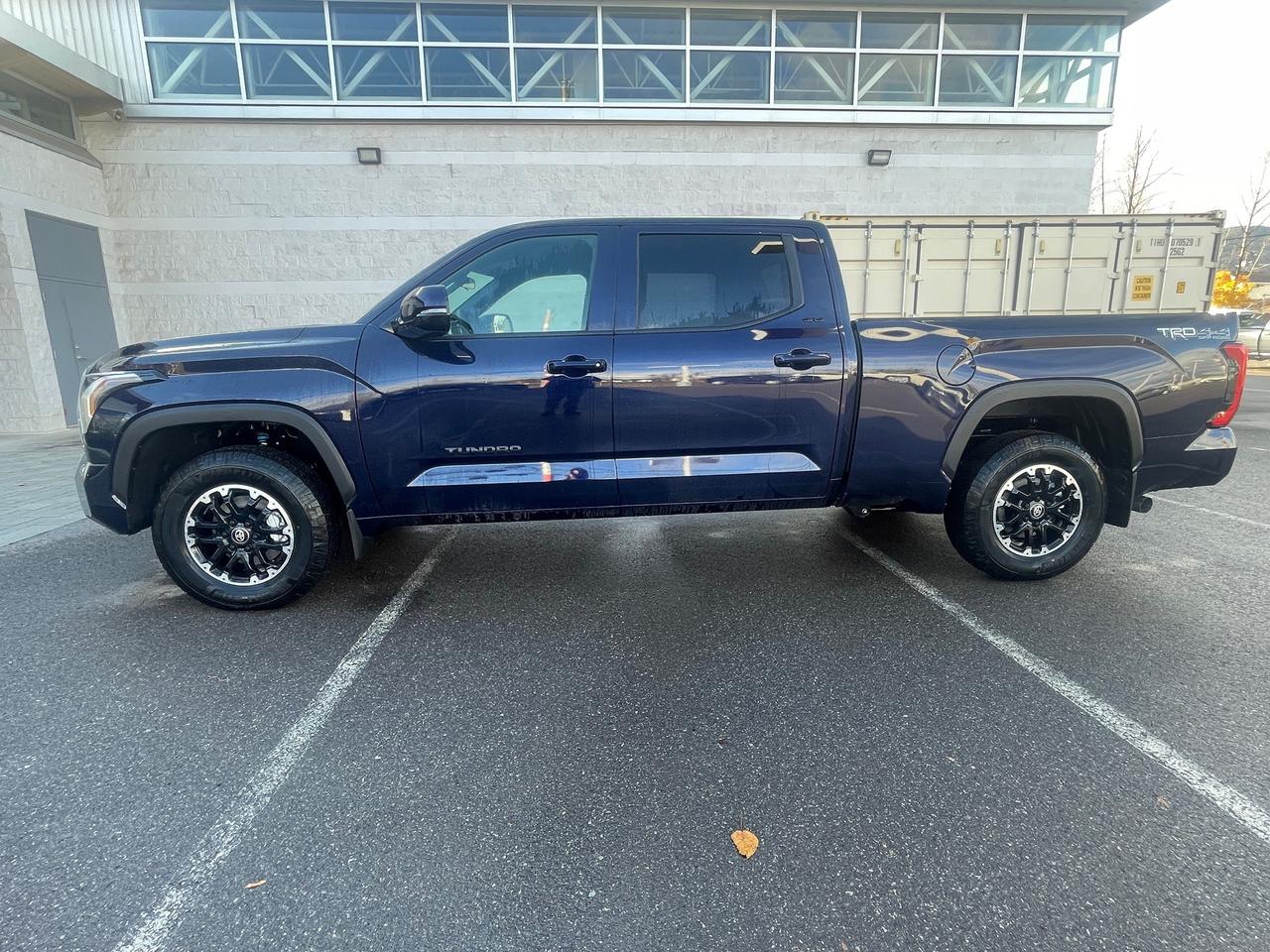2026 Toyota Tundra SR5 Photo4