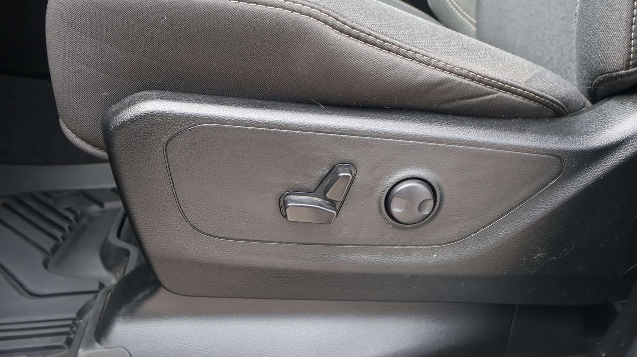 2025 RAM 1500 Big Horn | Alpine Speakers | Remote Start Photo