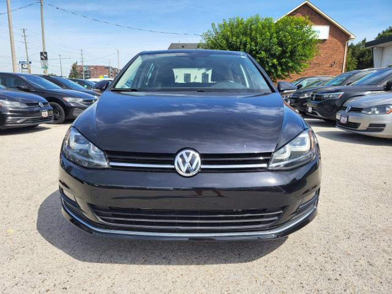 2017 Volkswagen Golf Highline Photo