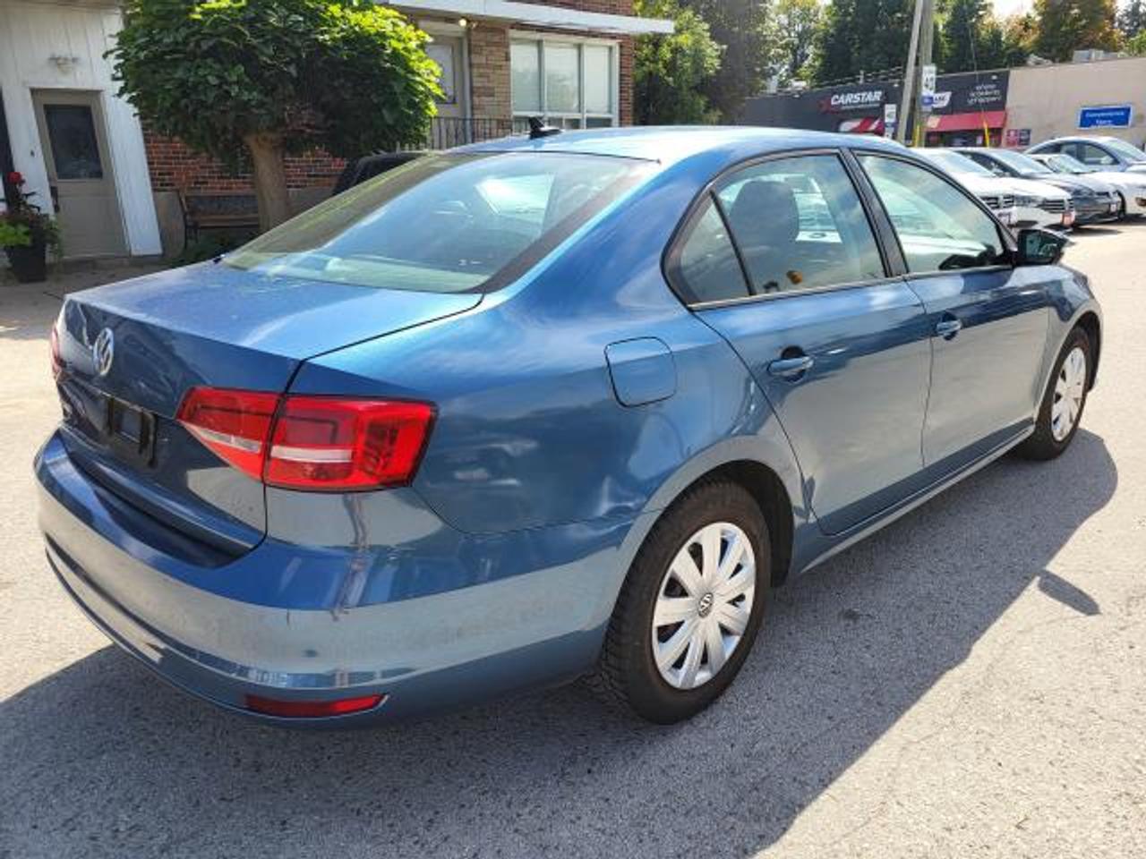 2015 Volkswagen Jetta Trendline Photo