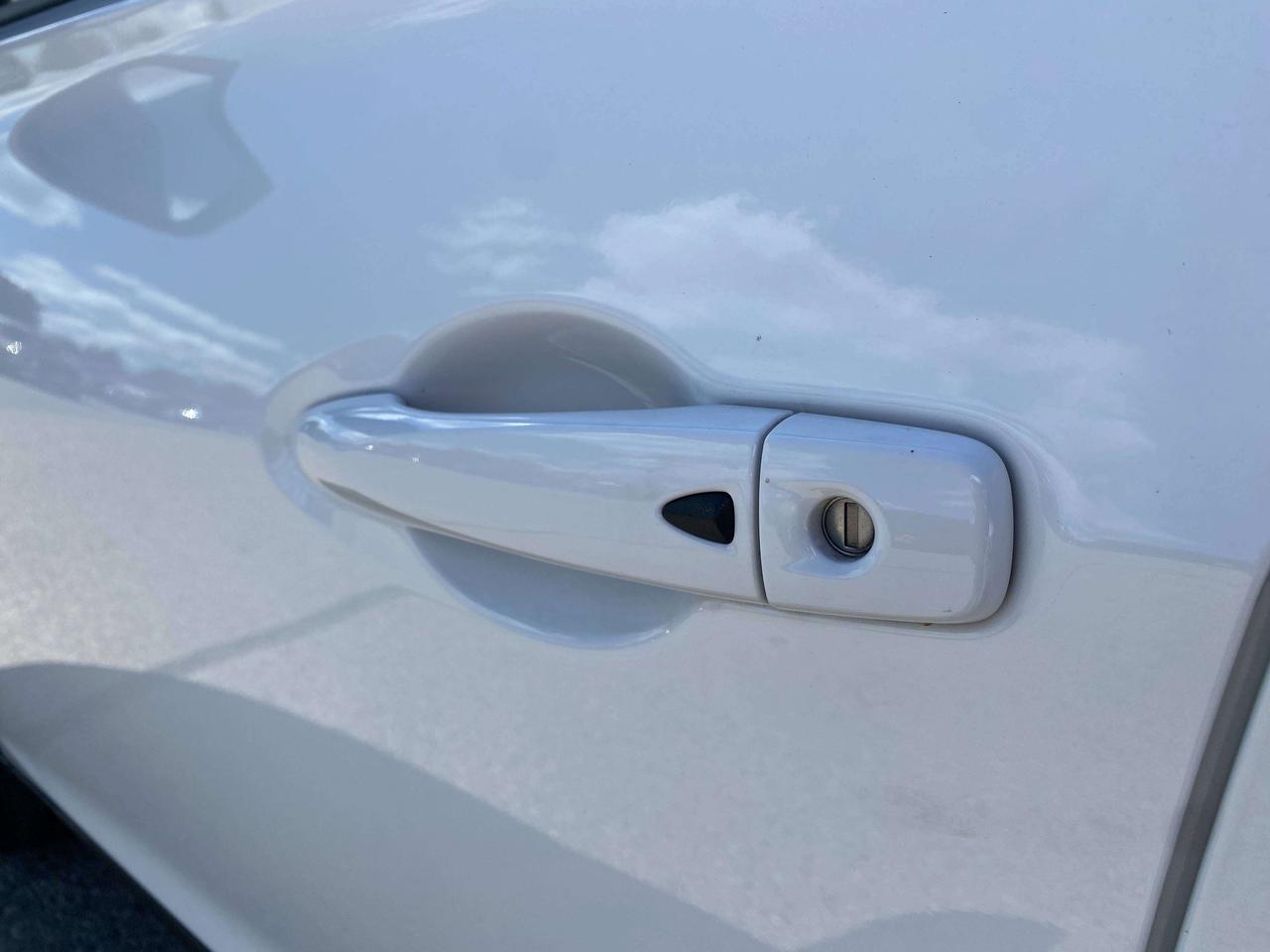 2025 Nissan Kicks SV, REMOTE START, BALANCE OF FACTORY WARRANTY! - Photo #11