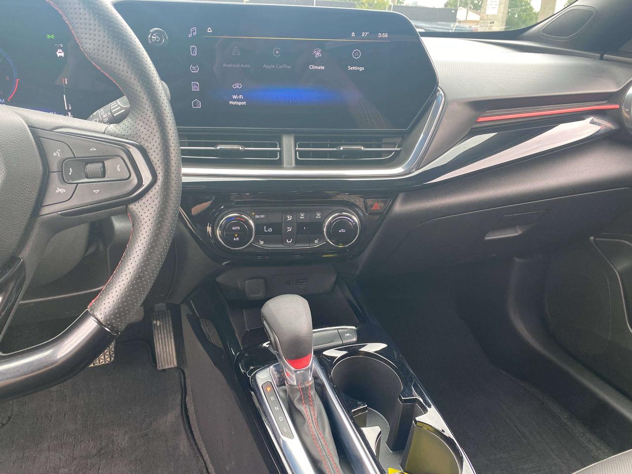 2025 Chevrolet Trax 2RS, HEATED LEATHER, REMOTE START, BACKUP CAM, 2WD - Photo #16