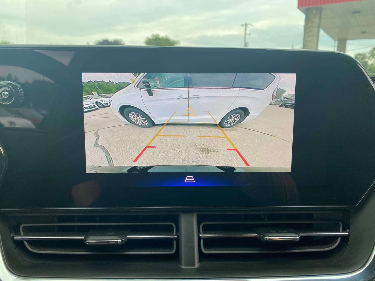 2025 Chevrolet Trax 2RS, HEATED LEATHER, REMOTE START, BACKUP CAM, 2WD - Photo #18