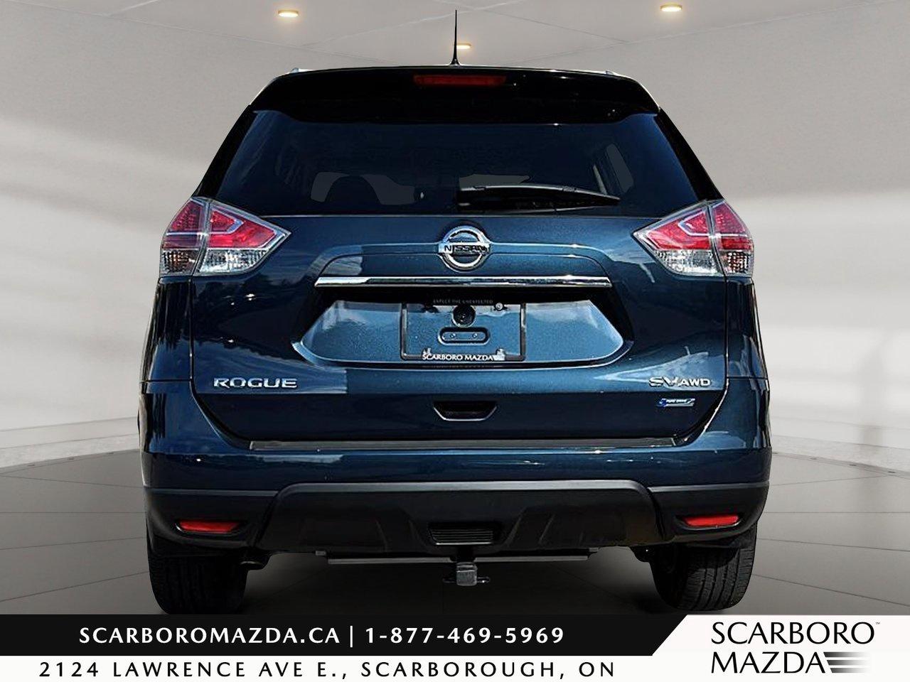 2015 Nissan Rogue SV Photo