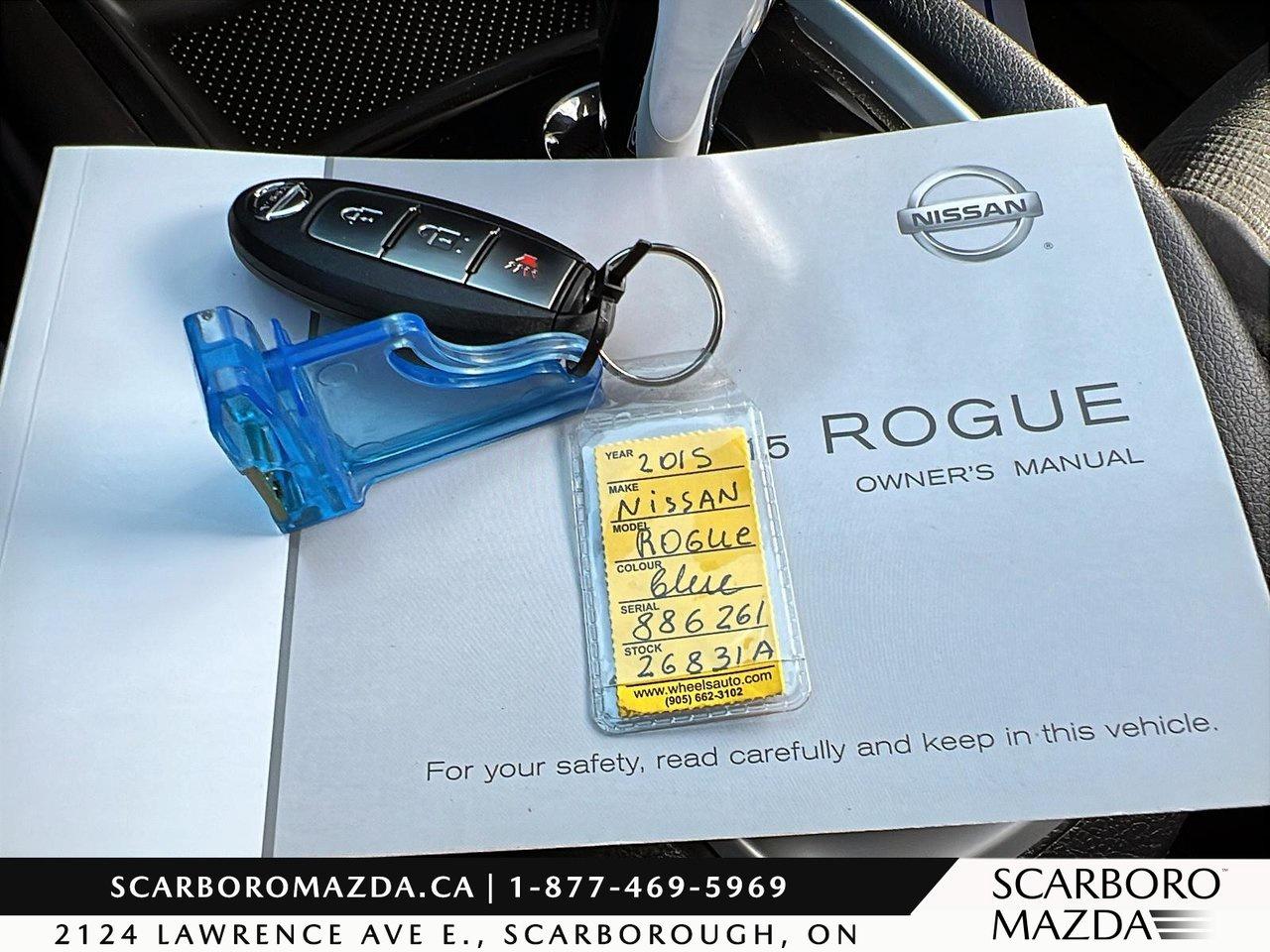 2015 Nissan Rogue SV Photo