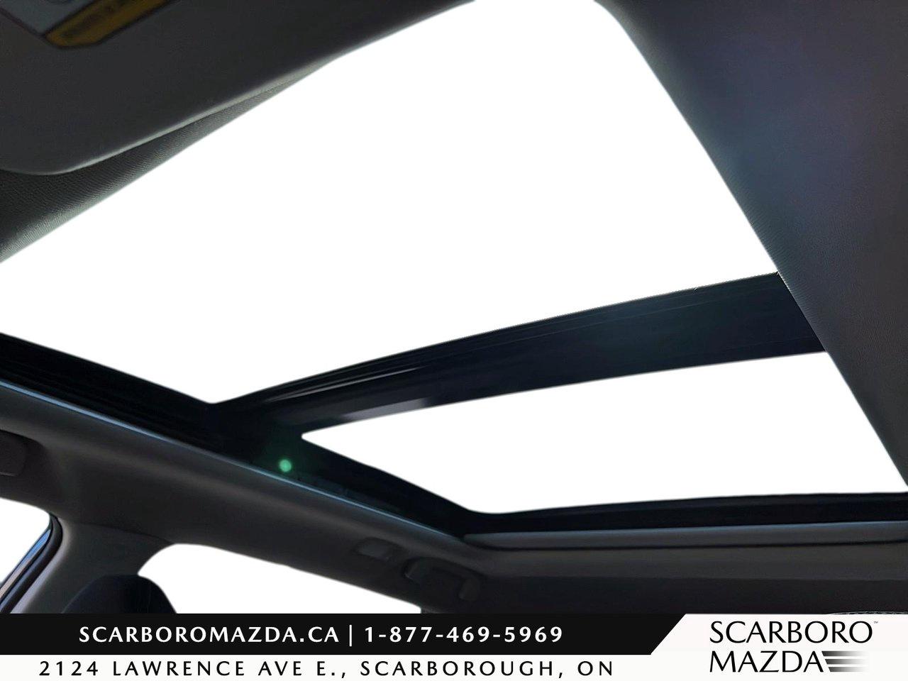 2015 Nissan Rogue SV Photo