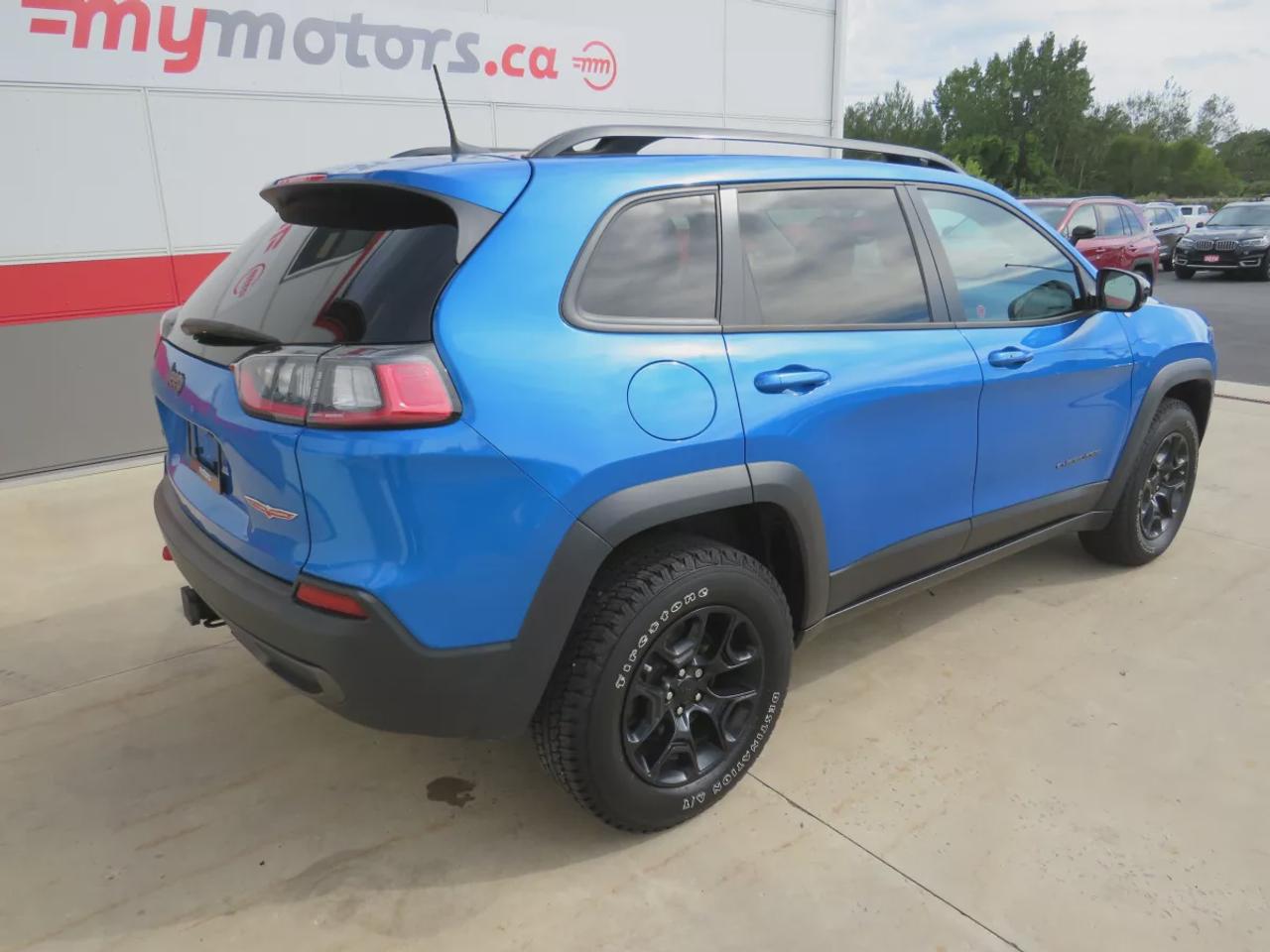2022 Jeep Cherokee Trailhawk | 4WD | Automatic | Alloy Wheels | All-Terrain Tires | Heated Seats | Heated Steering Wheel | Power Driver Seat | Dual-Zone Climate Control | Touchscreen Display | Navigation | Bluetooth | Back-Up Camera | Blind Spot Monitor | Cross-Traffic Aler Photo