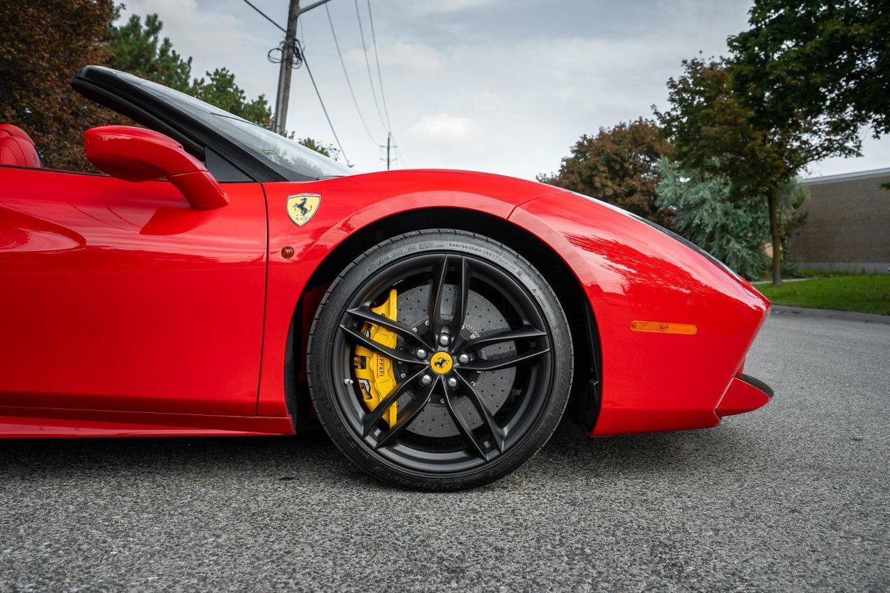 2017 Ferrari 488 Spider Spider Photo