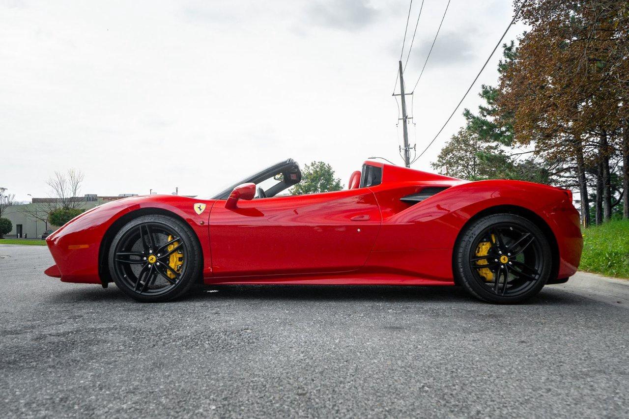 2017 Ferrari 488 Spider Spider Photo