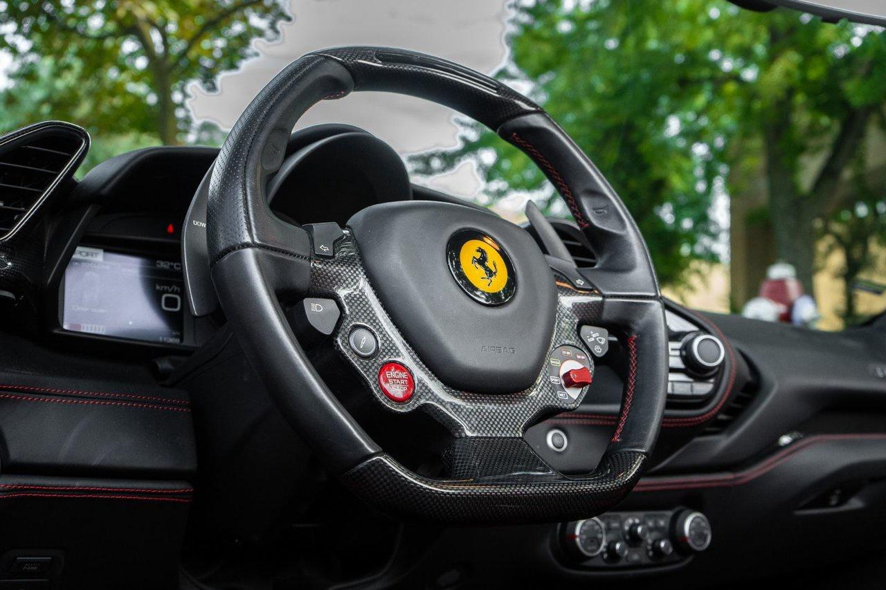 2017 Ferrari 488 Spider Spider Photo
