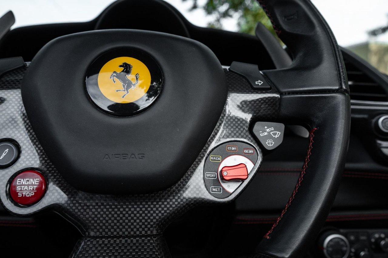 2017 Ferrari 488 Spider Spider Photo
