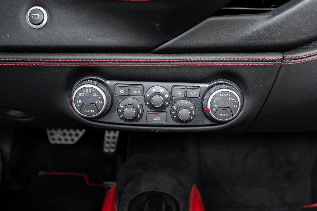 2017 Ferrari 488 Spider Spider Photo