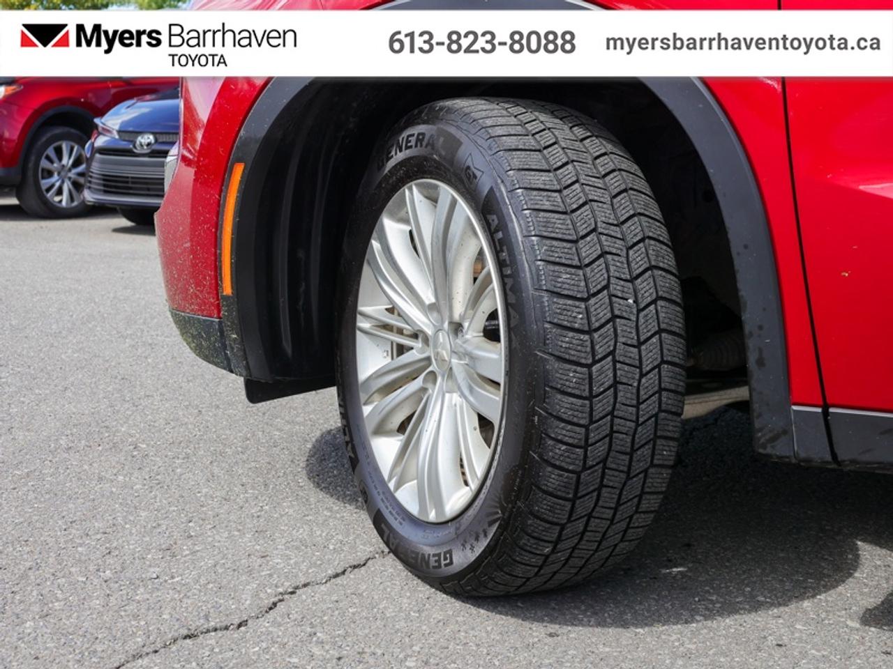 2024 Mitsubishi Outlander ES S-AWC  - Heated Seats - $201 B/W Photo