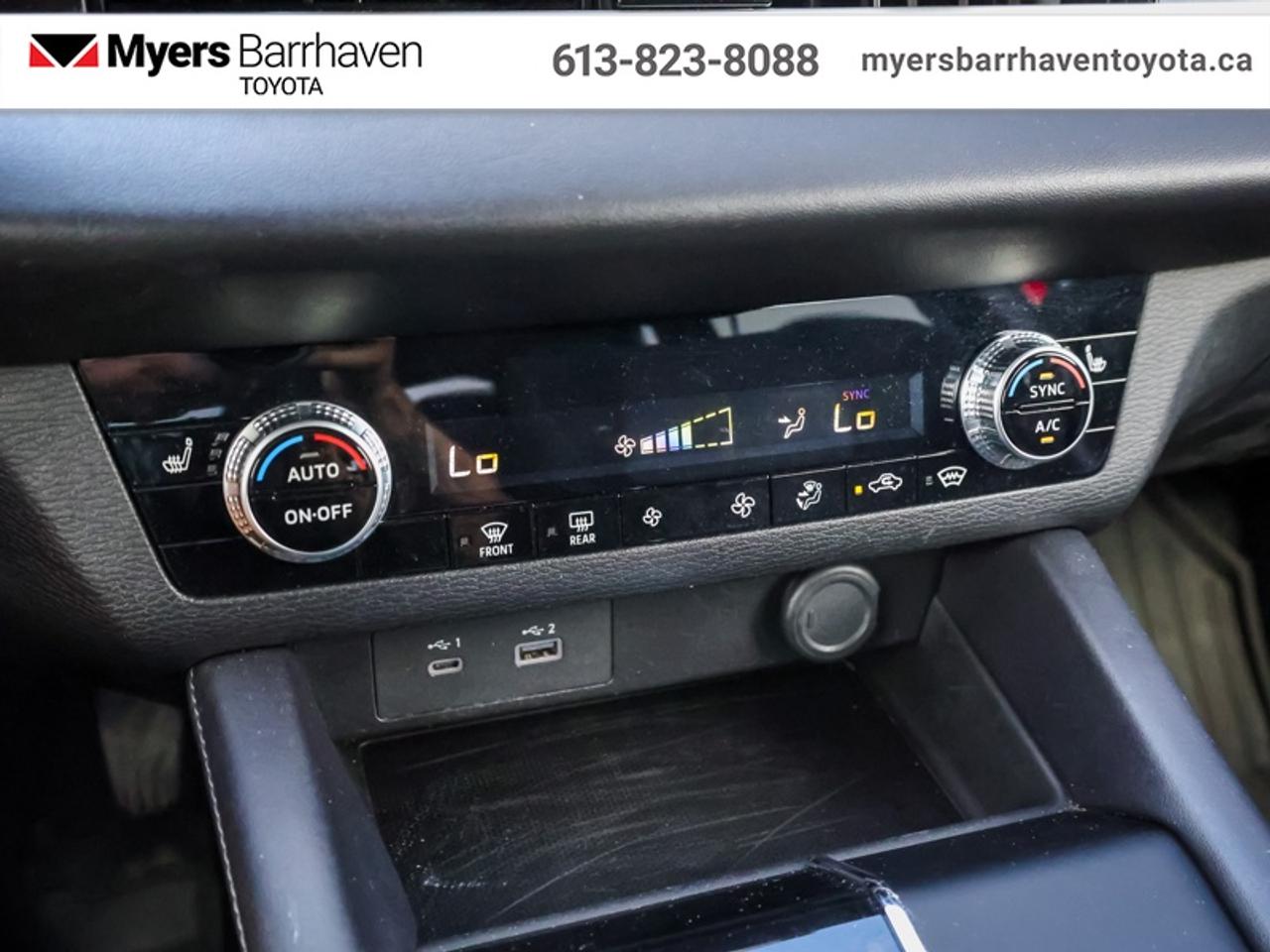 2024 Mitsubishi Outlander ES S-AWC  - Heated Seats - $201 B/W Photo