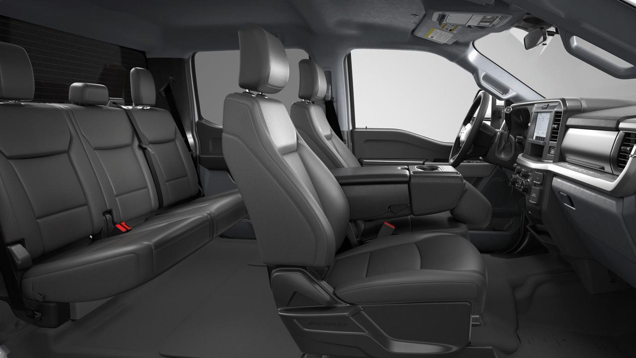 2026 Ford F-350 Super Duty SRW XLT Photo4
