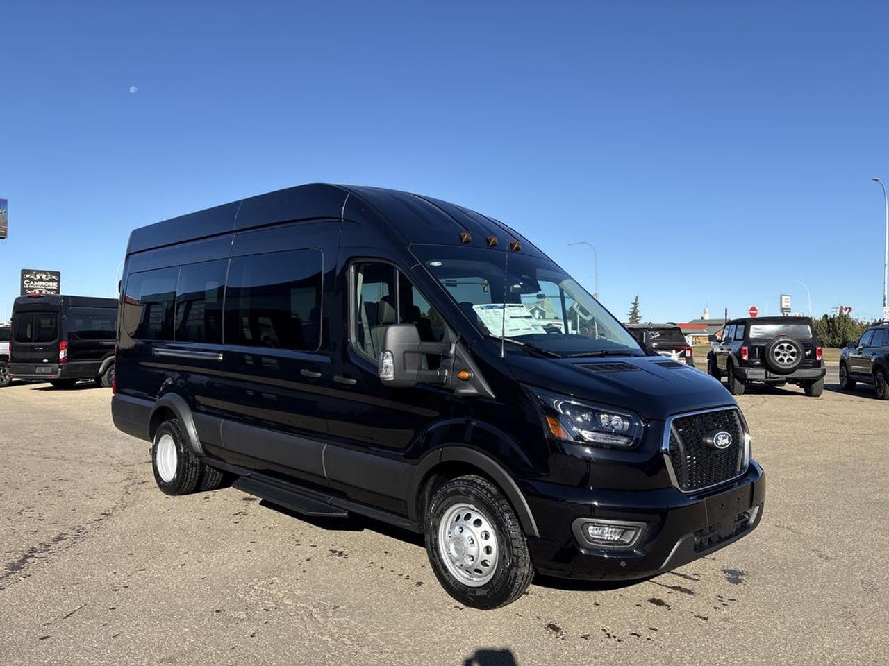2027 Ford Transit Passenger Wagon XLT 302A Photo0