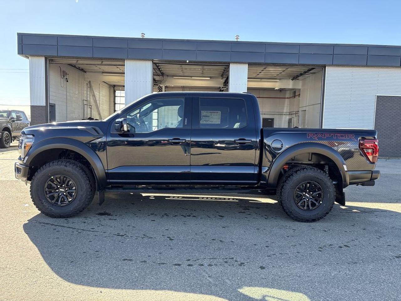 2026 Ford F-150 RAPTOR 5.5' Box 801A Photo3