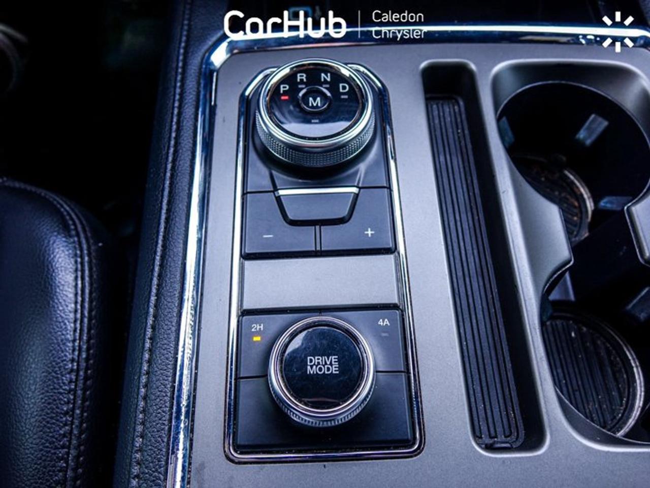 2019 Ford Expedition XLT 3.5L EcoBoost V6 | Equipment Group 202A | Panoramic Vista Roof | Navigation Photo