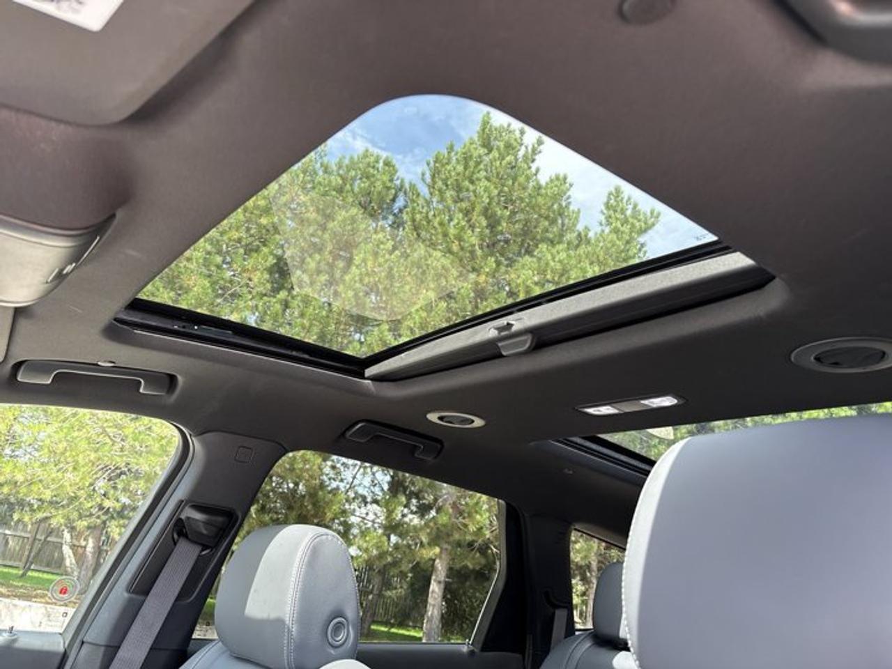 2024 Buick Enclave ST Essence AWD | No Accidents | Pano. Sunroof | Leather Seats Photo