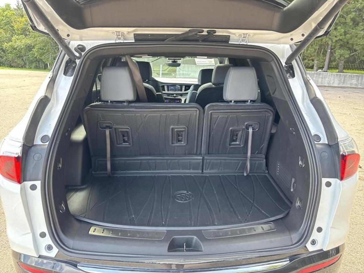 2024 Buick Enclave ST Essence AWD | No Accidents | Pano. Sunroof | Leather Seats Photo