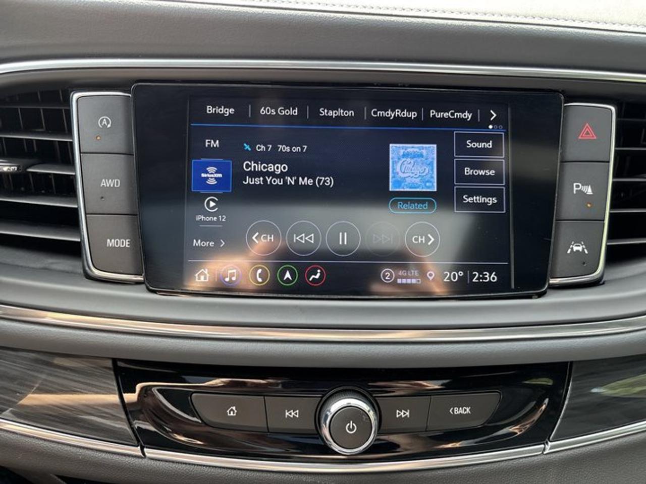 2024 Buick Enclave ST Essence AWD | No Accidents | Pano. Sunroof | Leather Seats Photo