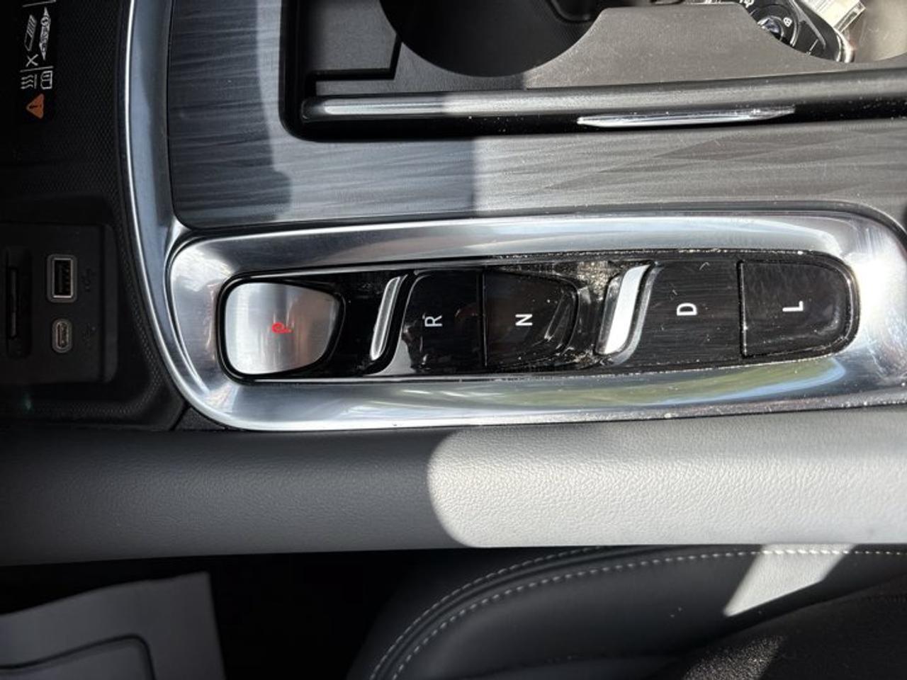 2024 Buick Enclave ST Essence AWD | No Accidents | Pano. Sunroof | Leather Seats Photo