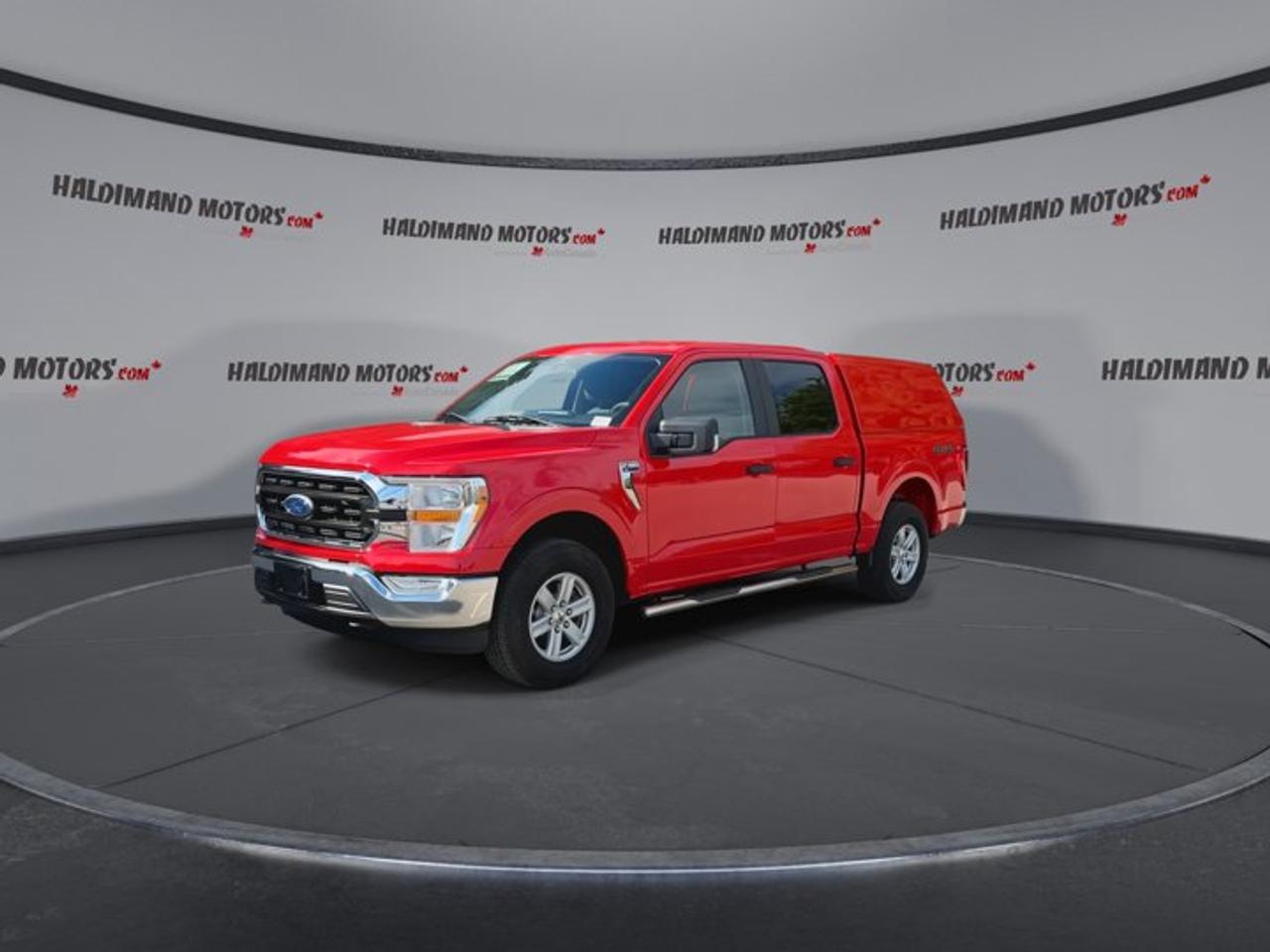 2022 Ford F-150 XL SuperCrew 5.5' Box 4WD | No Accidents Photo3