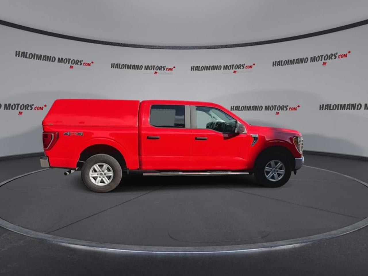2022 Ford F-150 XL SuperCrew 5.5' Box 4WD | No Accidents Photo