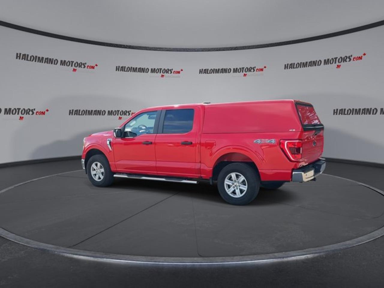 2022 Ford F-150 XL SuperCrew 5.5' Box 4WD | No Accidents Photo