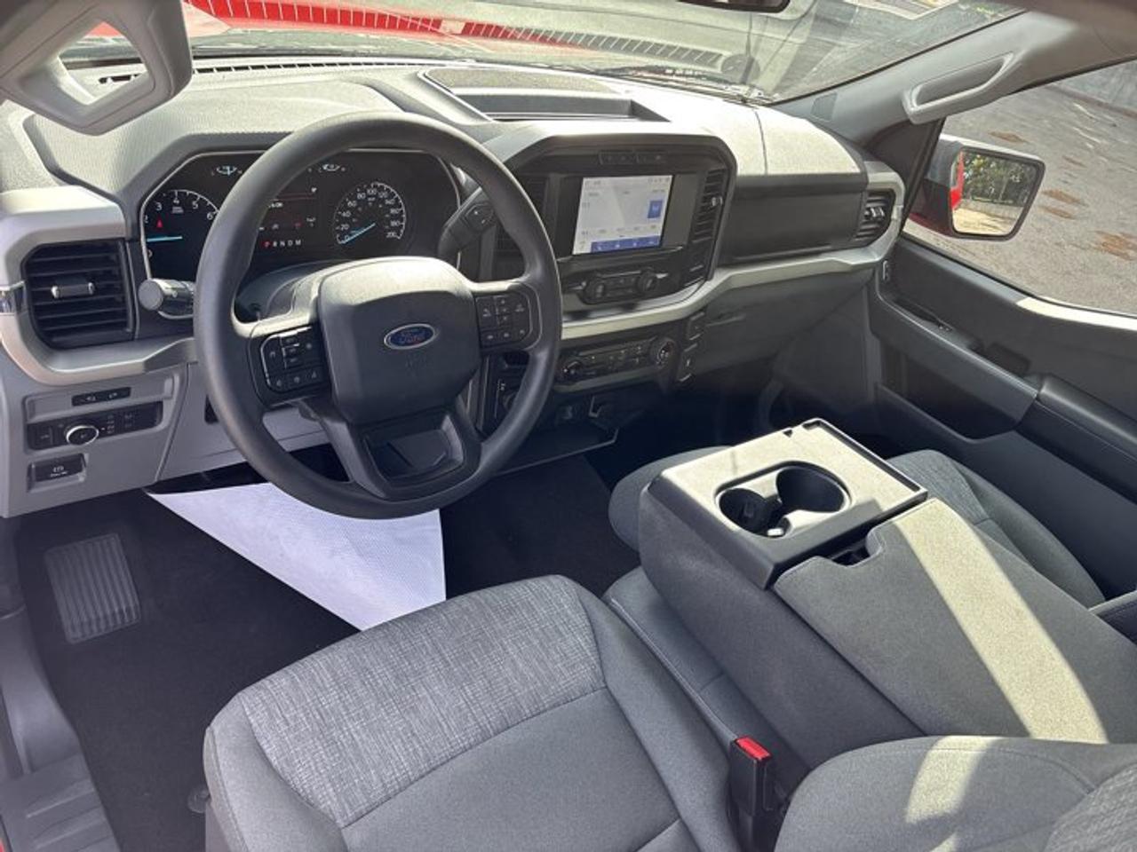 2022 Ford F-150 XL SuperCrew 5.5' Box 4WD | No Accidents Photo