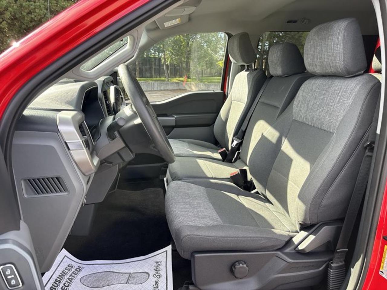 2022 Ford F-150 XL SuperCrew 5.5' Box 4WD | No Accidents Photo