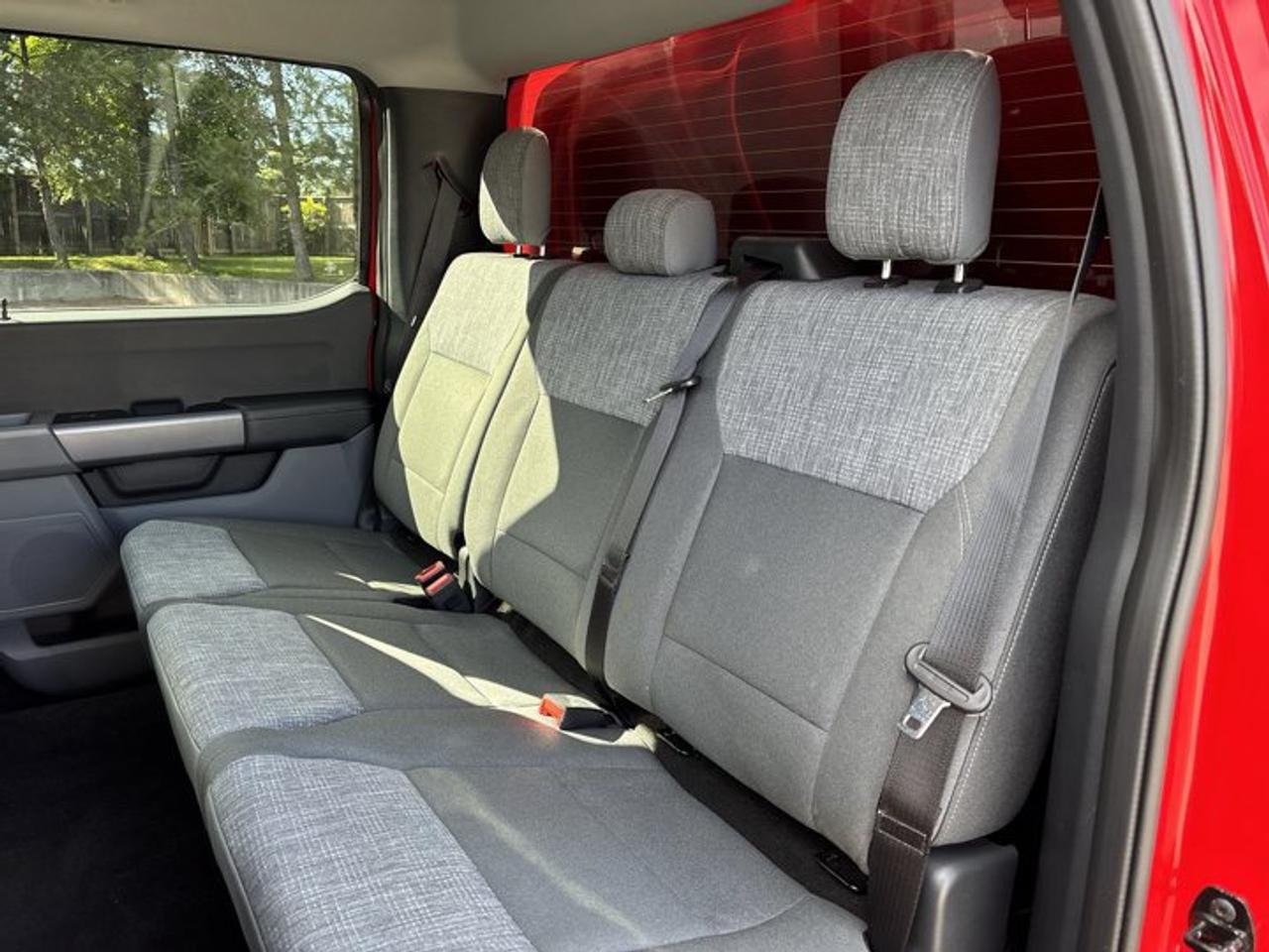 2022 Ford F-150 XL SuperCrew 5.5' Box 4WD | No Accidents Photo