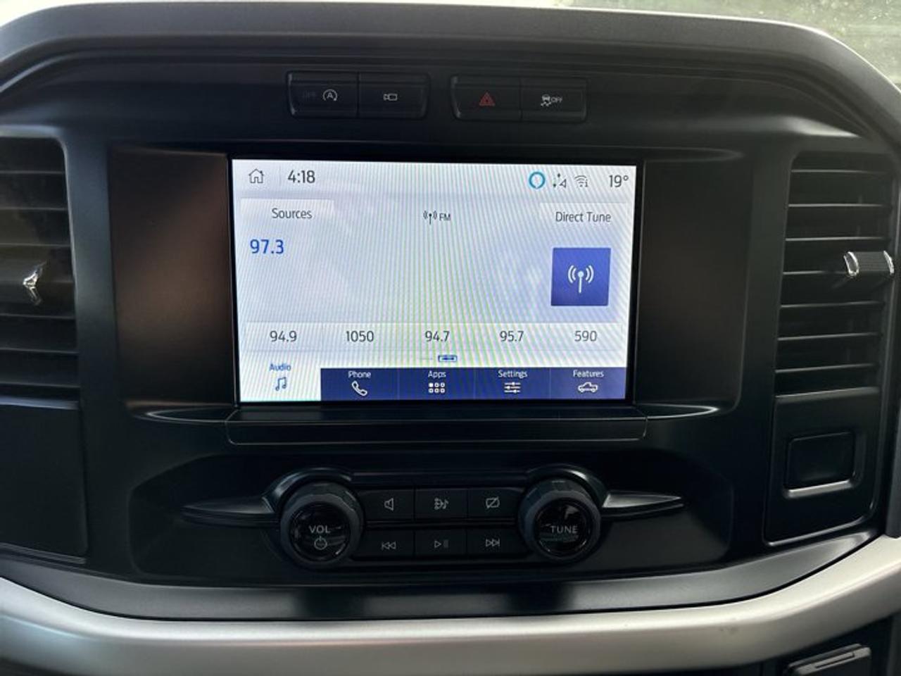 2022 Ford F-150 XL SuperCrew 5.5' Box 4WD | No Accidents Photo