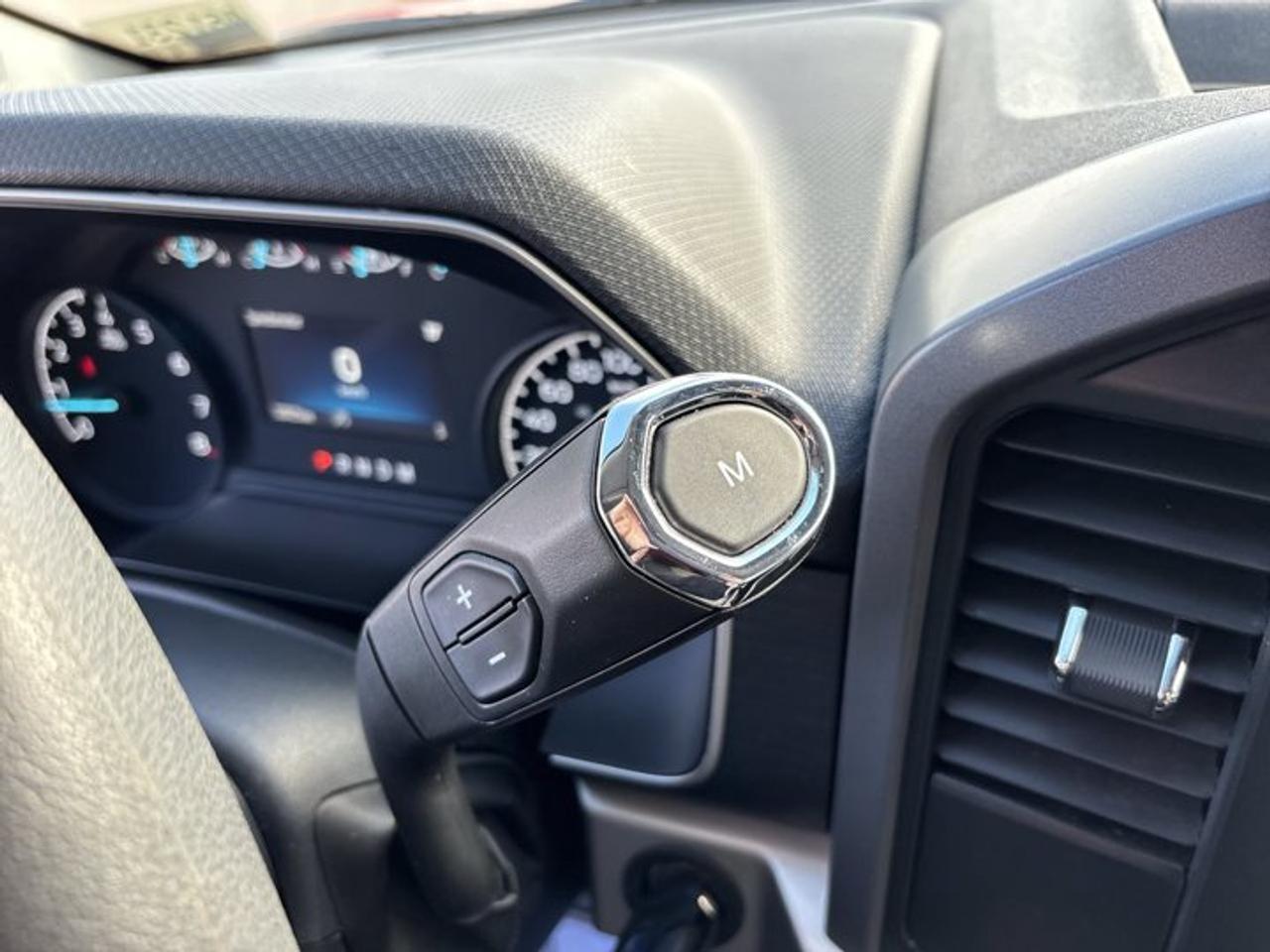 2022 Ford F-150 XL SuperCrew 5.5' Box 4WD | No Accidents Photo