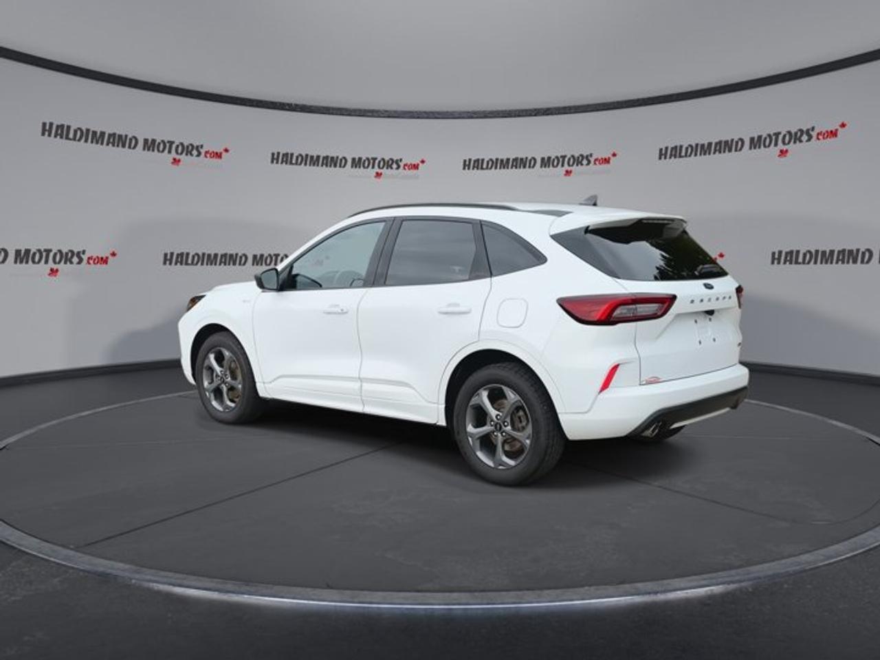 2023 Ford Escape ST-Line AWD | No Accidents | Heated Steering Wheel Photo