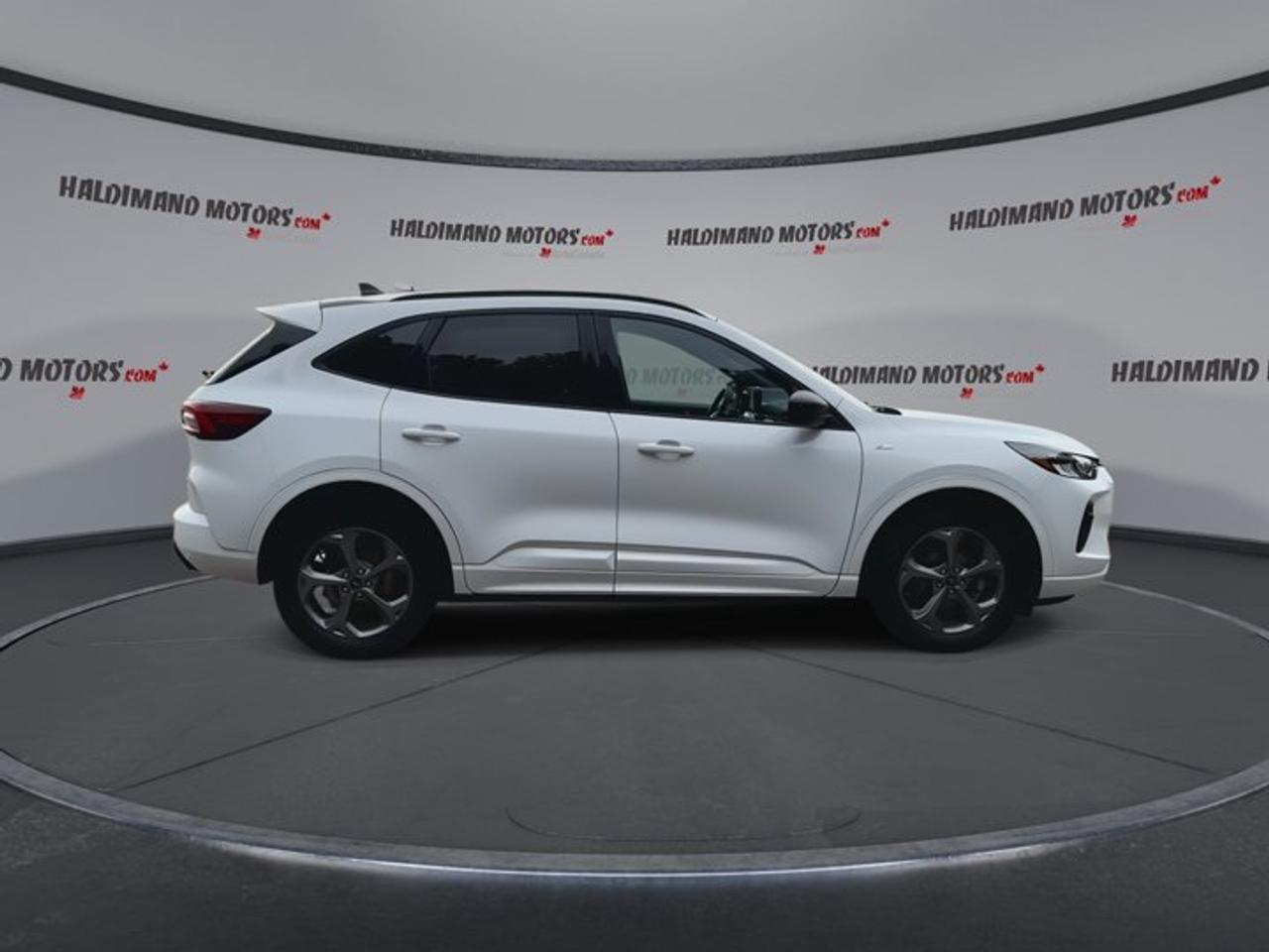 2023 Ford Escape ST-Line AWD | No Accidents | Heated Steering Wheel Photo