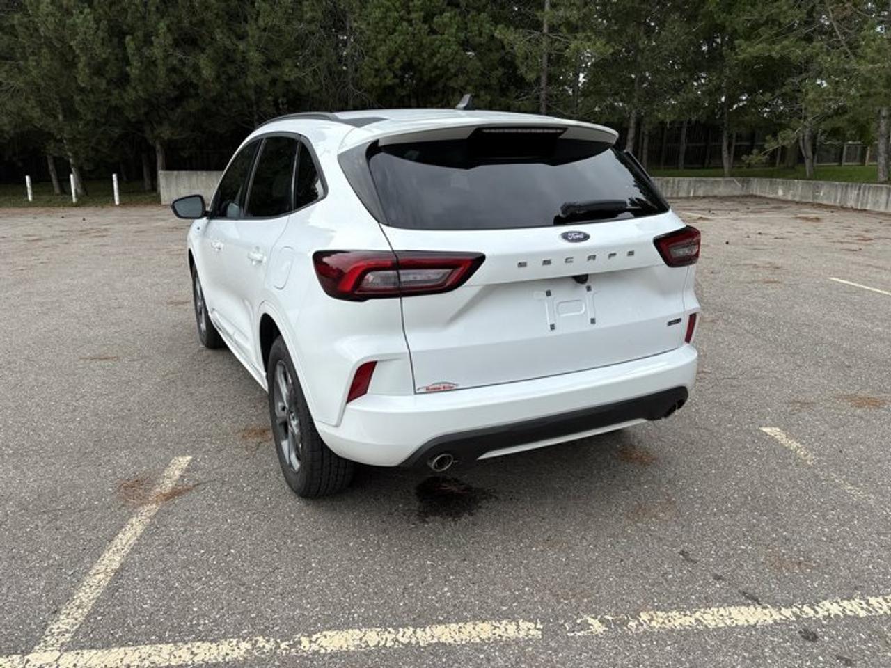 2023 Ford Escape ST-Line AWD | No Accidents | Heated Steering Wheel Photo
