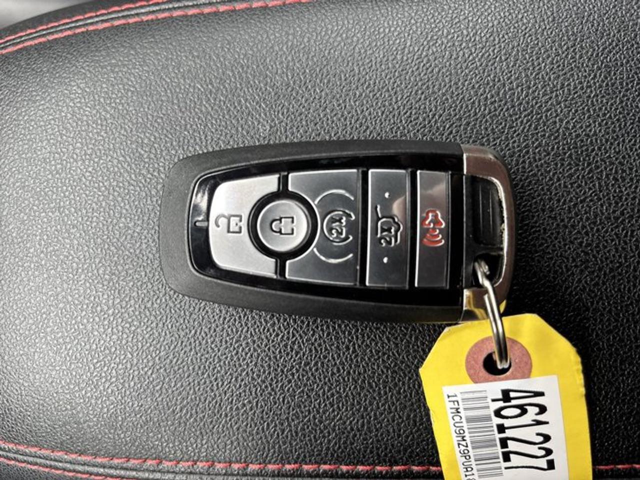 2023 Ford Escape ST-Line AWD | No Accidents | Heated Steering Wheel Photo